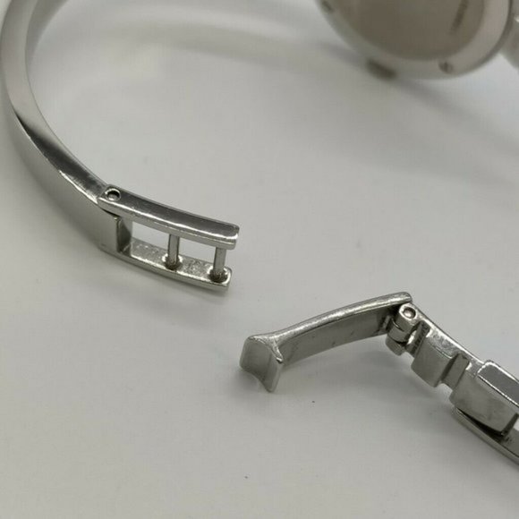 Gucci Watch 105 Shelly Line - Picture 7 of 8